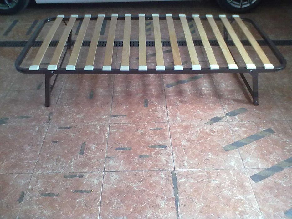 Estrado cama com pés