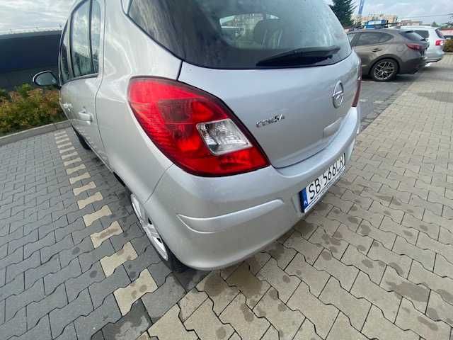 Opel Corsa 1.3  CDTI Edition 150, srebrny, rocznik 2012