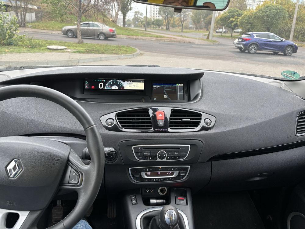 Продам Автомобіль Renault Megane Scenic 2011р