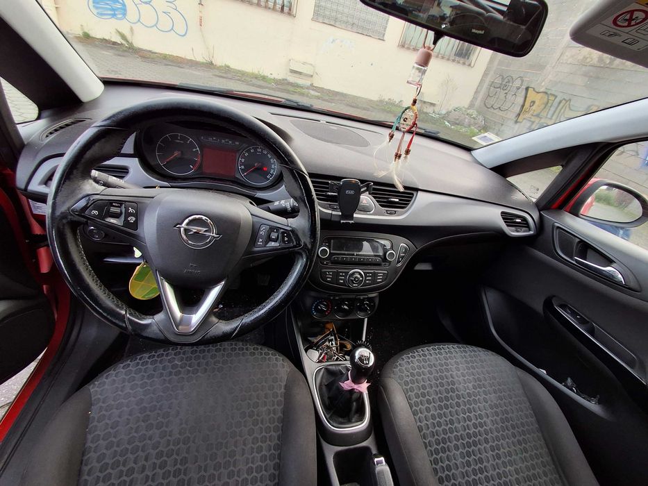 Opel Corsa 1.2 color edition