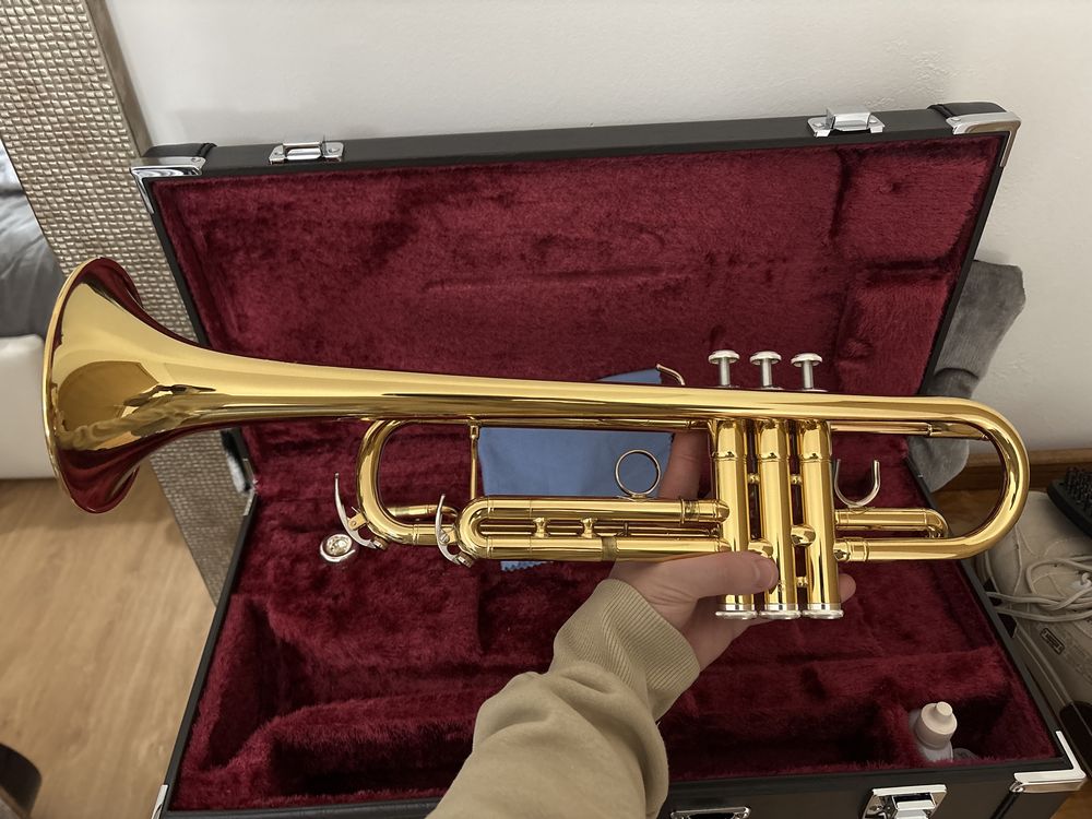 Trompete Yamaha YTR4435II