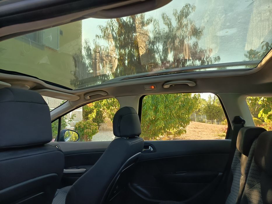 Peugeot 308 SW 7 lugares