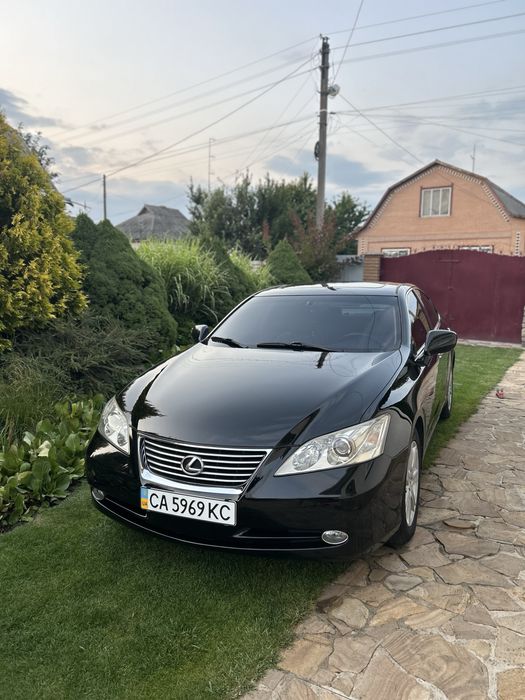 Продам Lexus ES 350