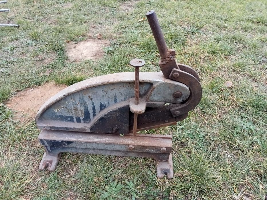 Gilotyna do blachy prętów - nożyce