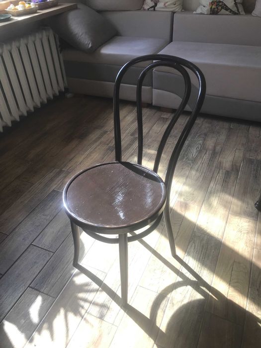 Umywalka biała porcelanowa do łazienki z PRL