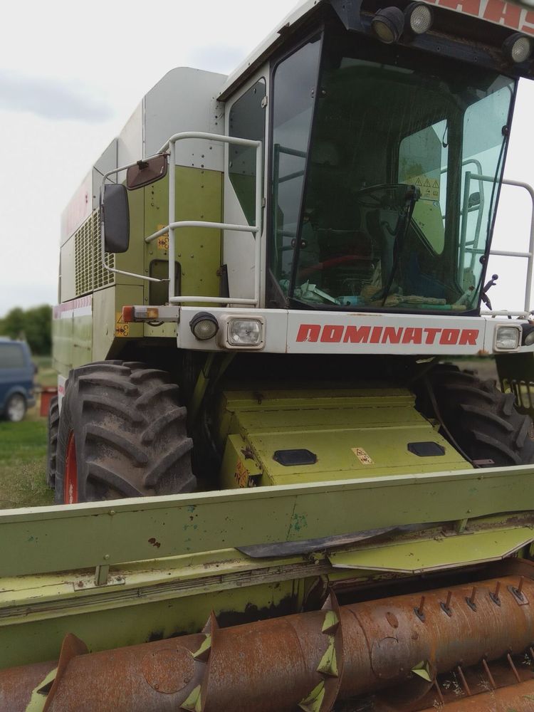 Комбайн Claas Dominator 108 maxi
