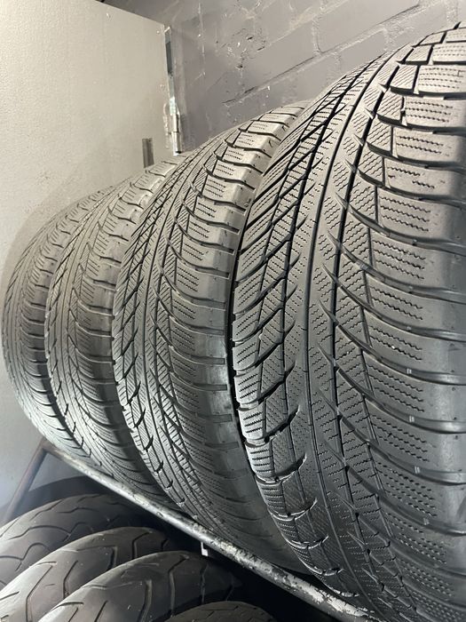 4шт Run Flat 225/55 R17 Bridgestone Blizzak 001