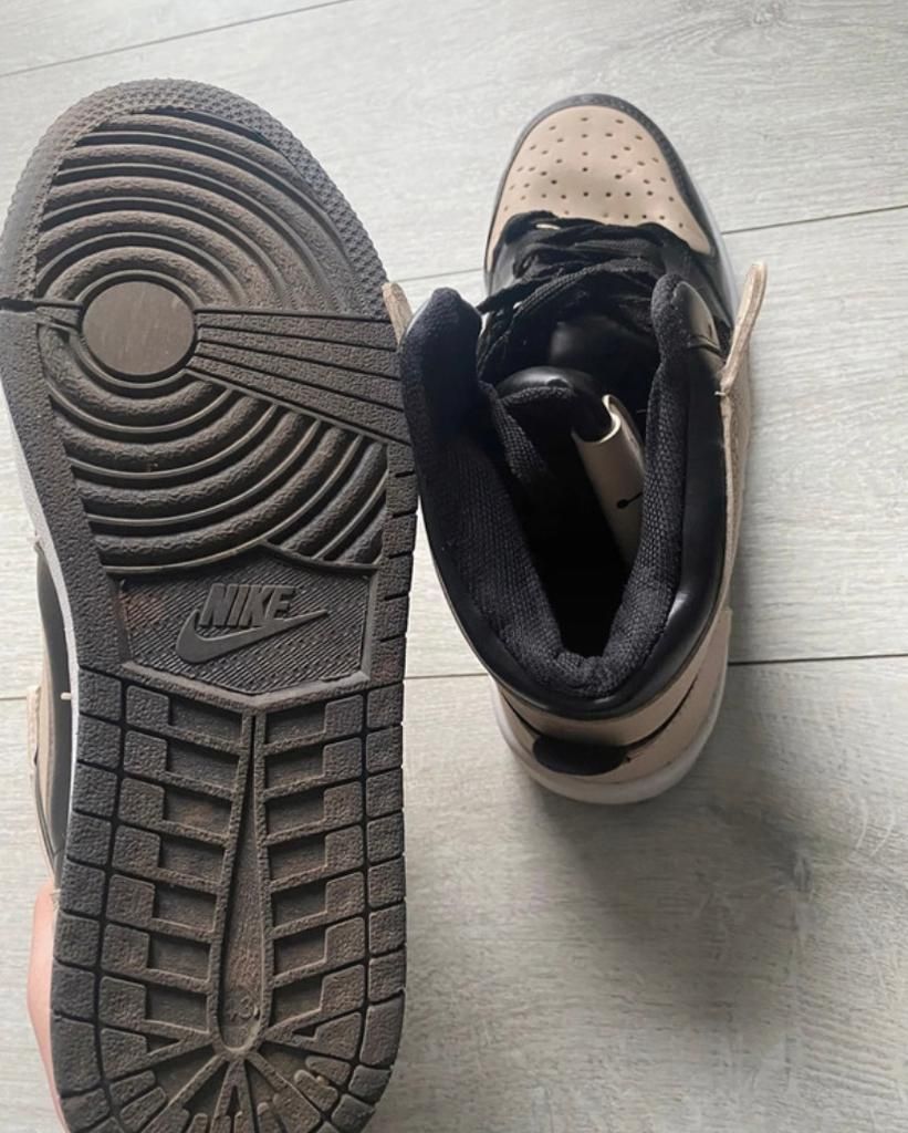 Buty  nike czarno beżowe