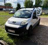 Peugeot Bipper auto osobowe dostawcze 5 osób
