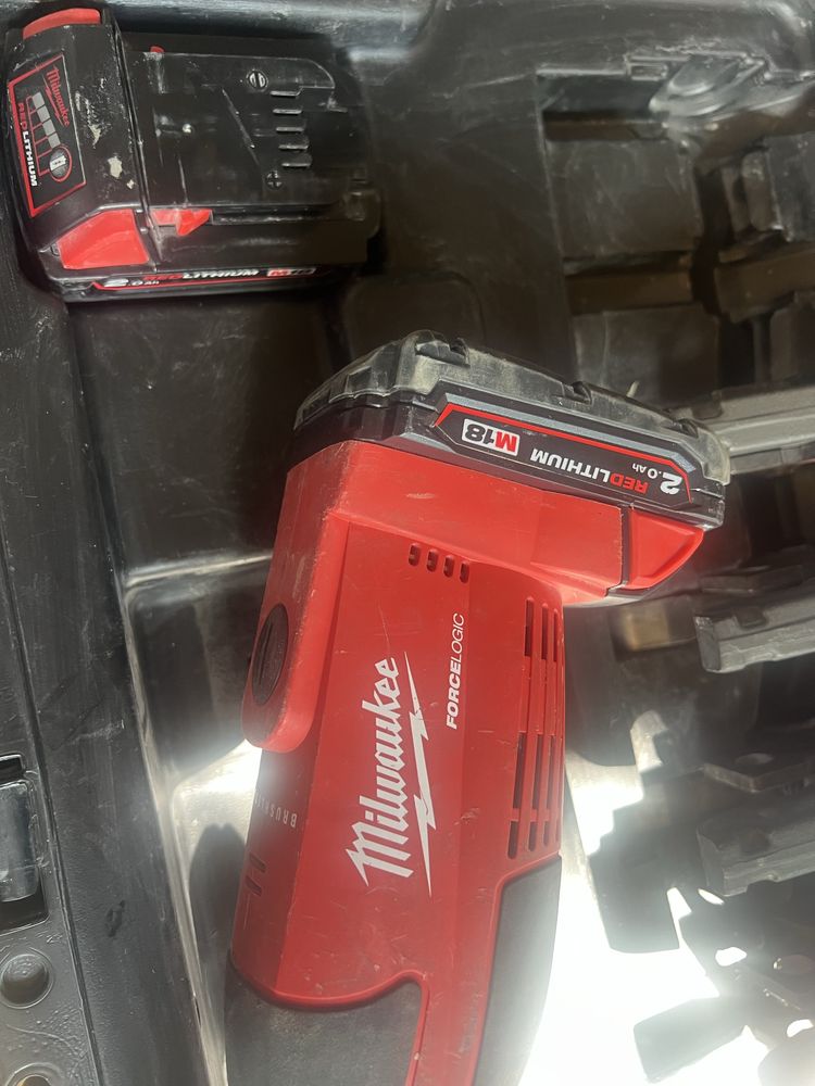 Milwaukee M18 BLHPT Force Logic Brushless zestaw zaciskarka do rur