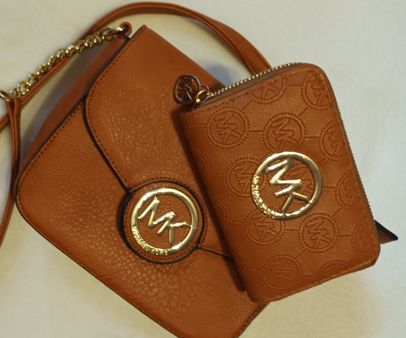 Torebka, listonoszka Michael Kors.  MK