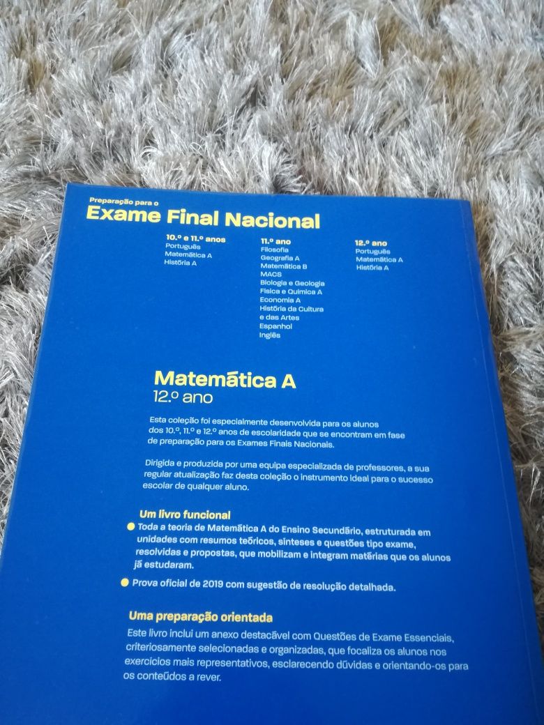 Livro  preparação de exame MAT