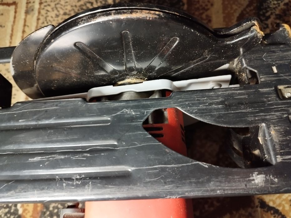 Pilarka tarczowa HKS 185 uszkodzone