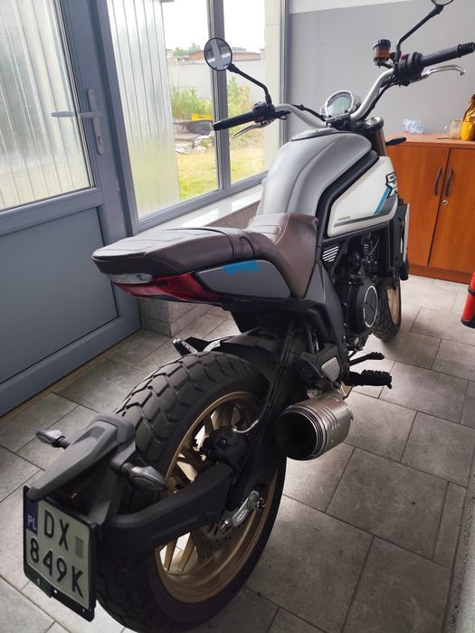 Motocykl CFMoto CLX-700