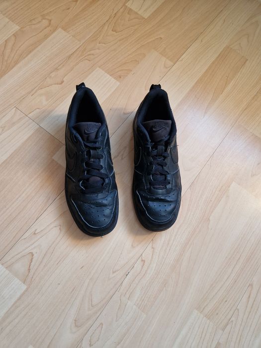 Nike Court Borought Low 2
Rozmiar: 38.5
Długość wkladki: 24cm