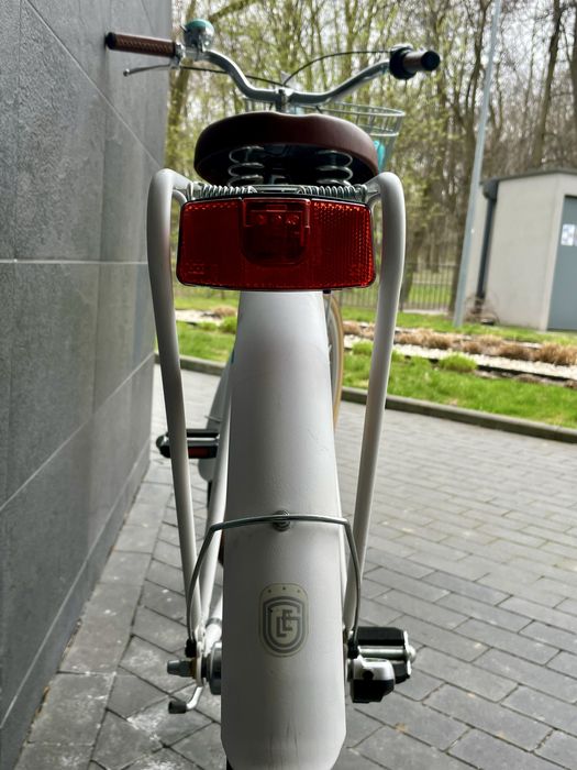 Rower damka holenderski miejski jak nowy kosz retro vintage biały