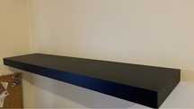 Prateleira preta do IKEA