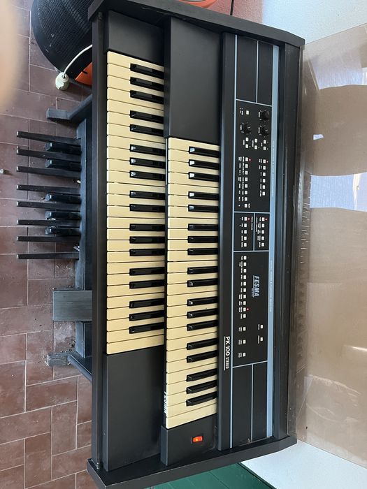 Orgão Vintage Fesma PK 100 stereo