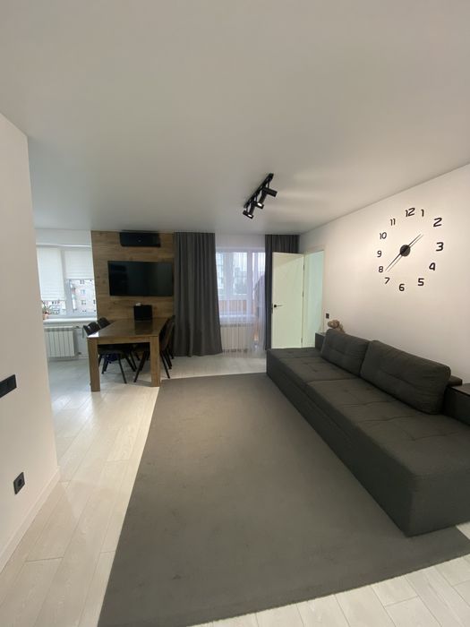 Видова 3-кімнатна квартира в історичному центрі Житомира, Євроремонт.