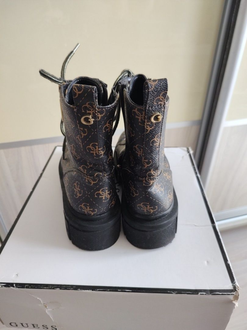Guess оригінал берці, черевики