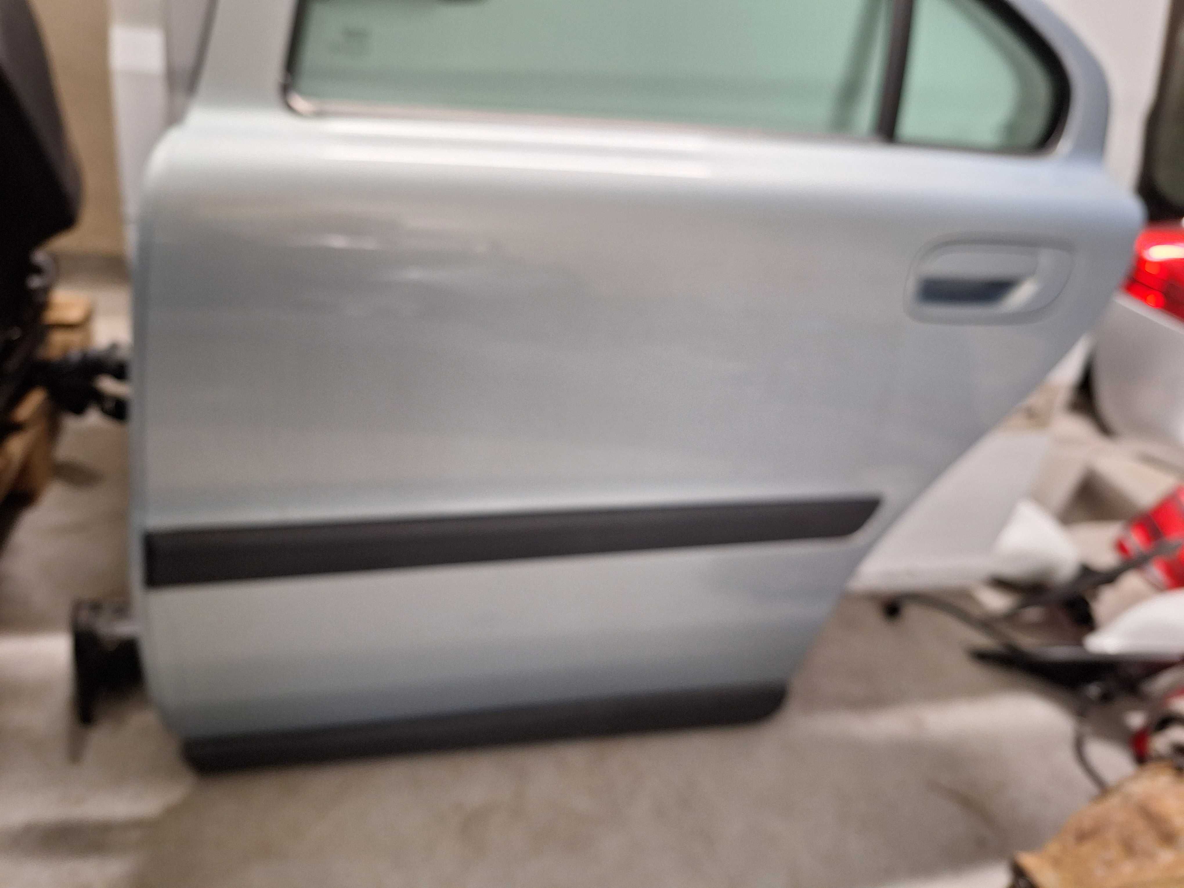 Drzwi lewe tylne volvo s60 I 00-04r 444-46