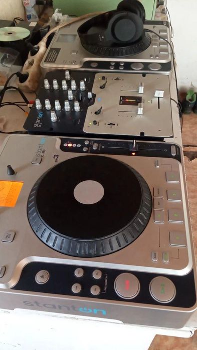 CD проигрыватели "Stanton"