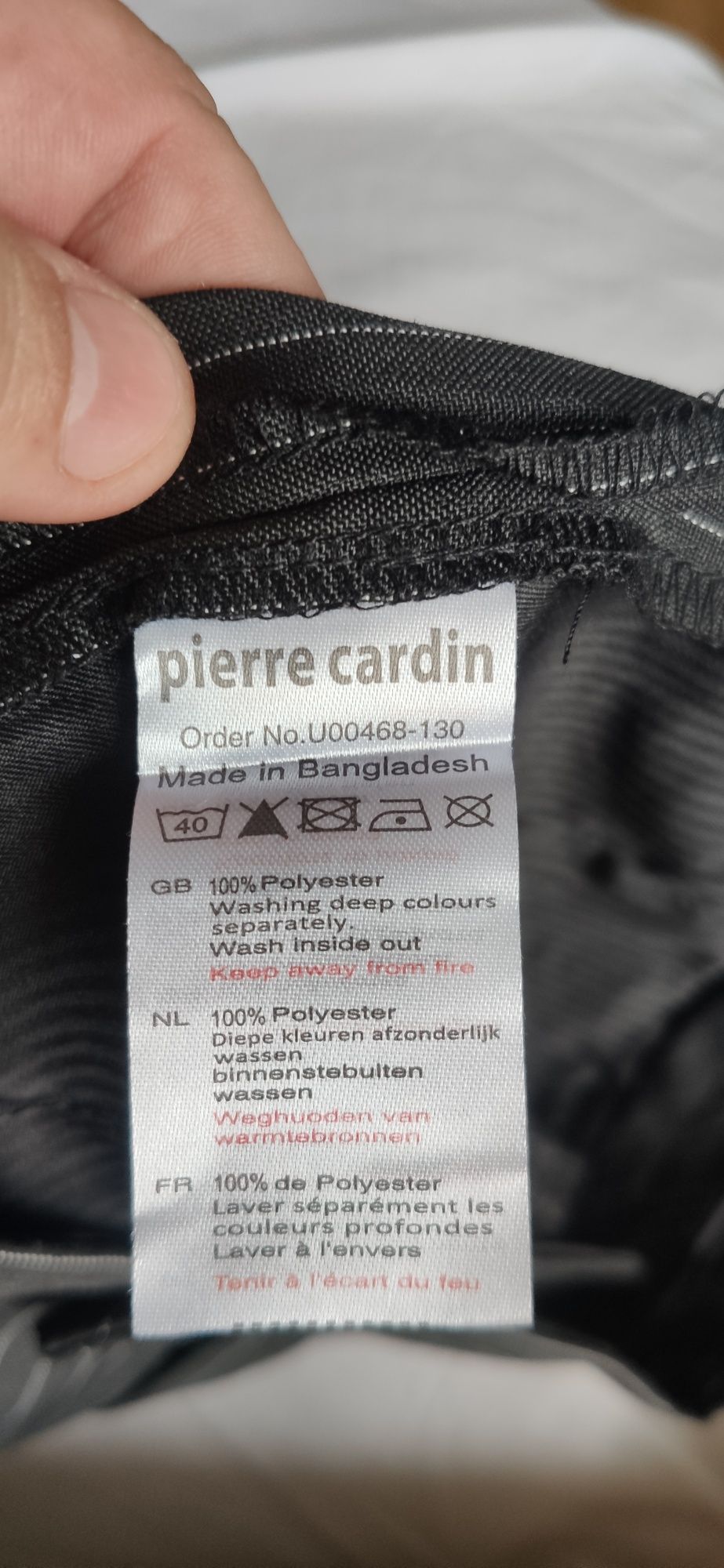 Продам новые, стильные, лёгкие, оригинальные брюки Pierre Cardin р.34R