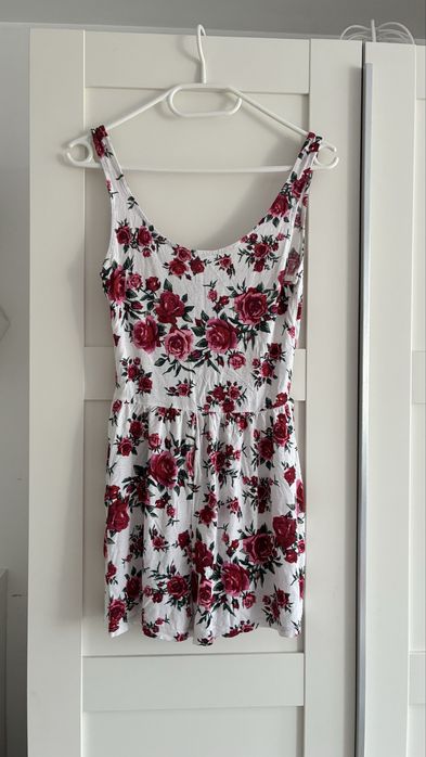 H&M XS/34 kombinezon bialy w roze na ramiaczkach wiskoza wiskozowy