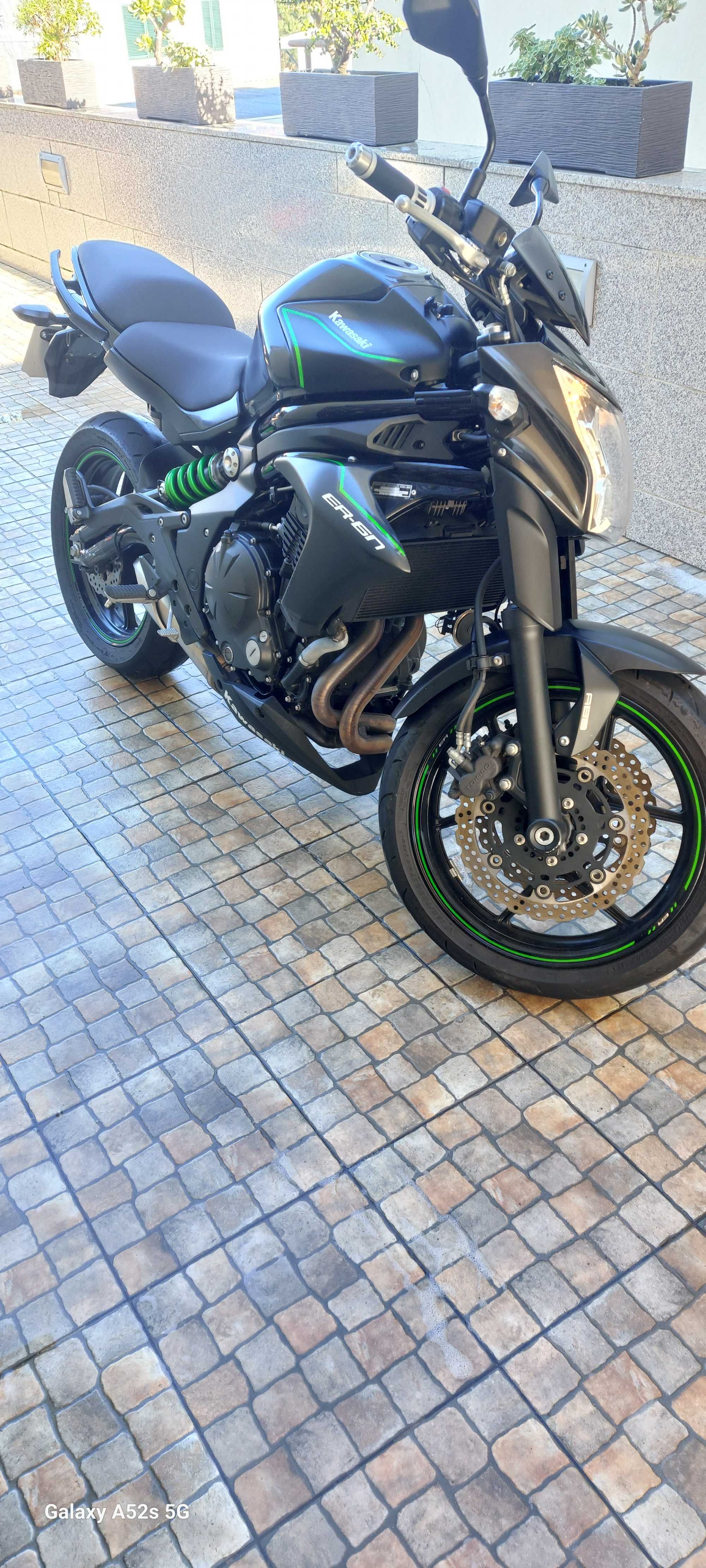 Moto Kawasaki er6n 650