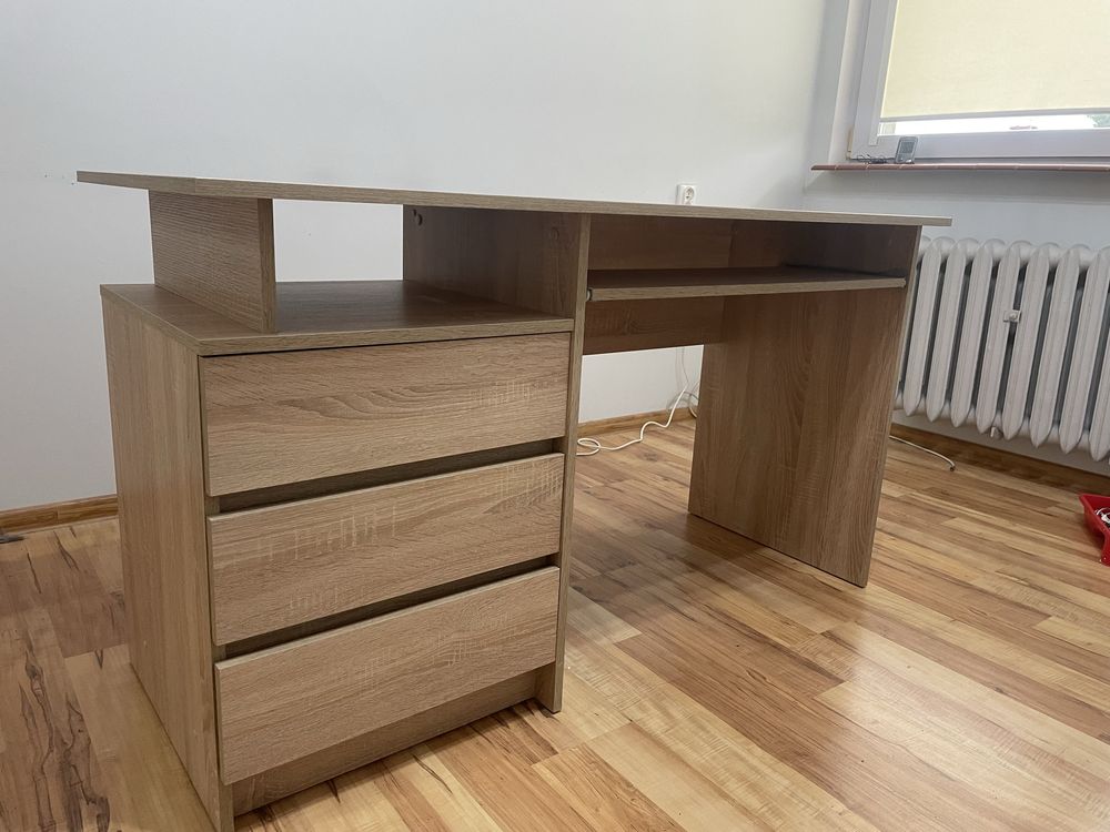 Biurko w bardzo dobrym stanie