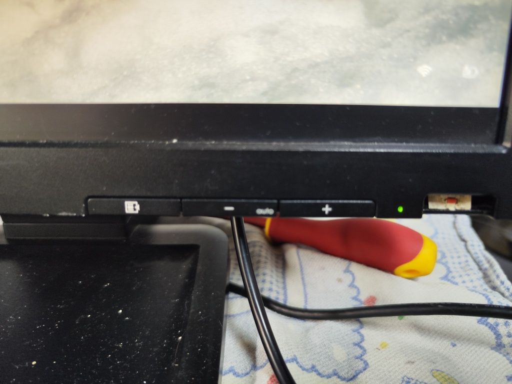 Monitor HP LE1901W