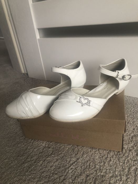 Buty komunijne lakierowane