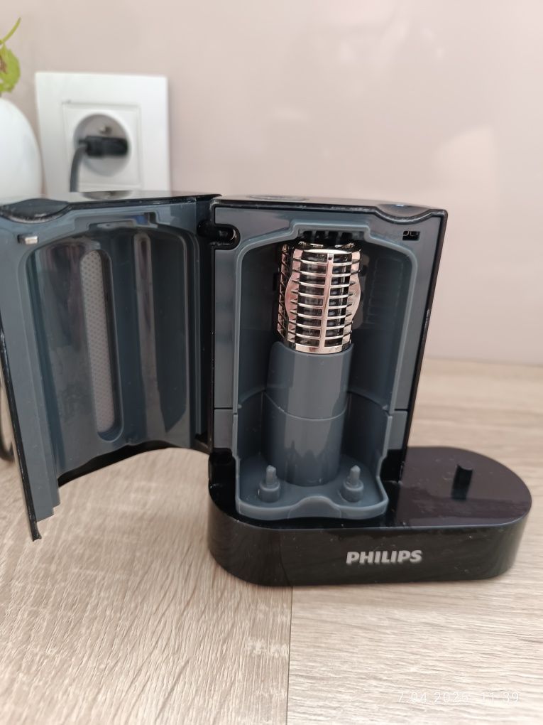 Stacja dezynfekująca UV Philips Sonicare wraz z ładowarką