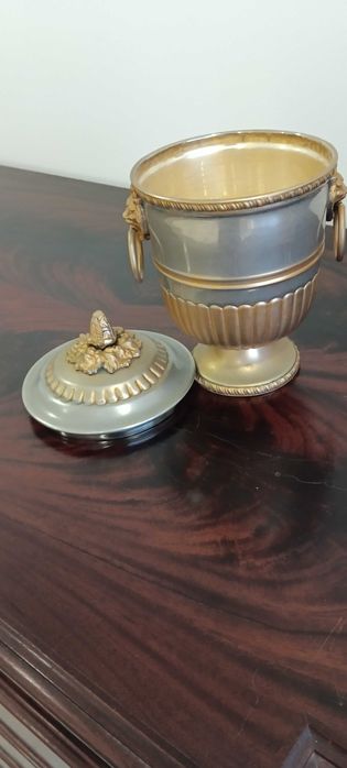 Pote dourado e prata (casquinha)