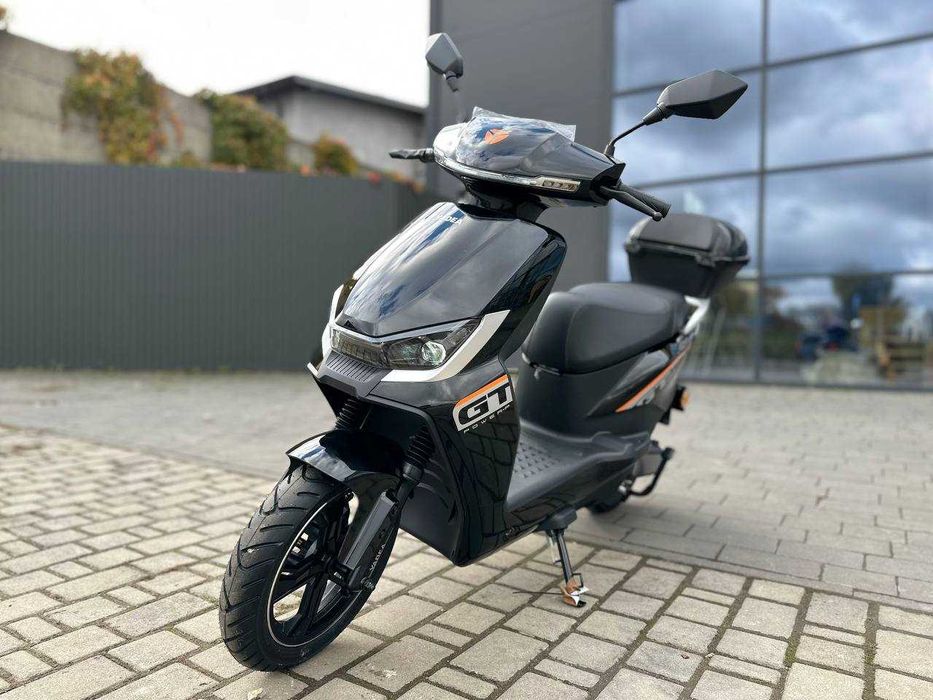 Електроскутер YADEA GT20