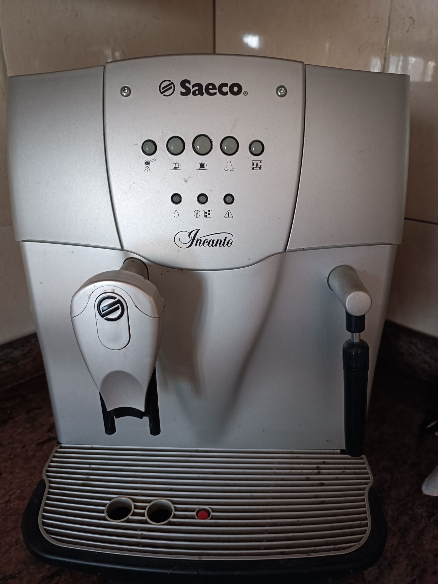 Máquina de café SAECO INCANTO