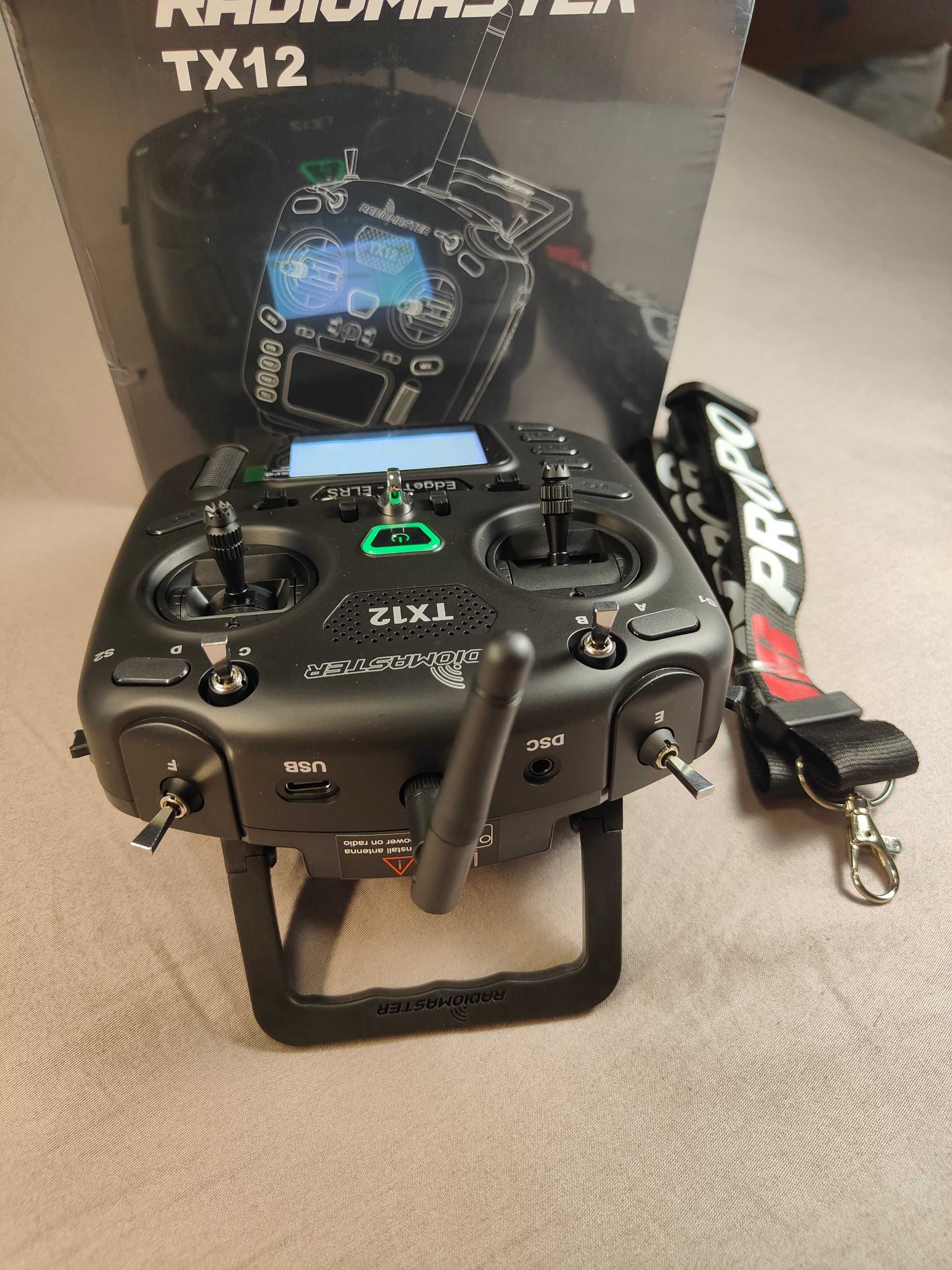 Новий Radiomaster Tx12 ERLS FCC заводська плівка, шнурок, акуми 18650