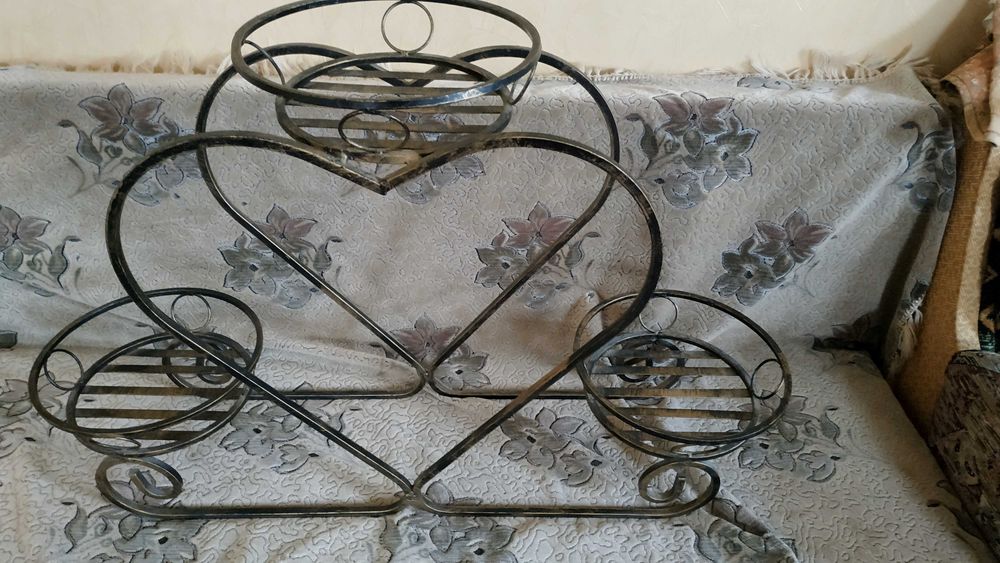 Подставка для цветов