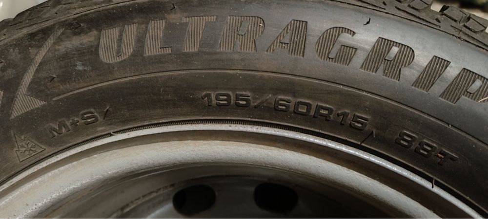 Комплект резини з дисками. Зима. GoodYear Ultragrip 195/60R15