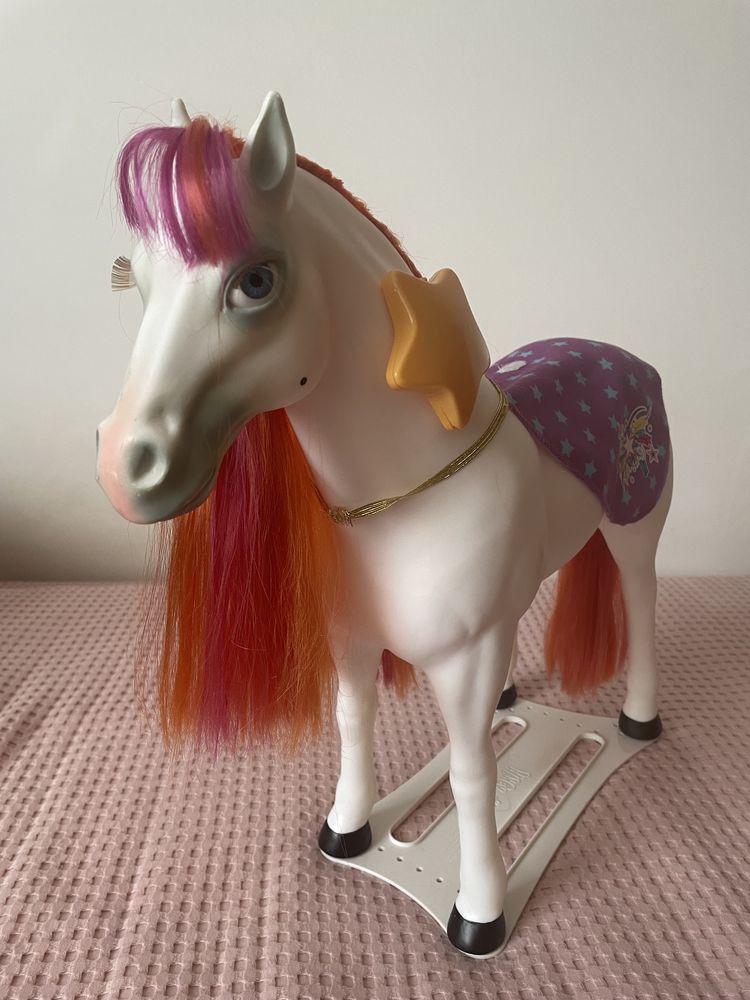 Cavalo da boneca Nancy