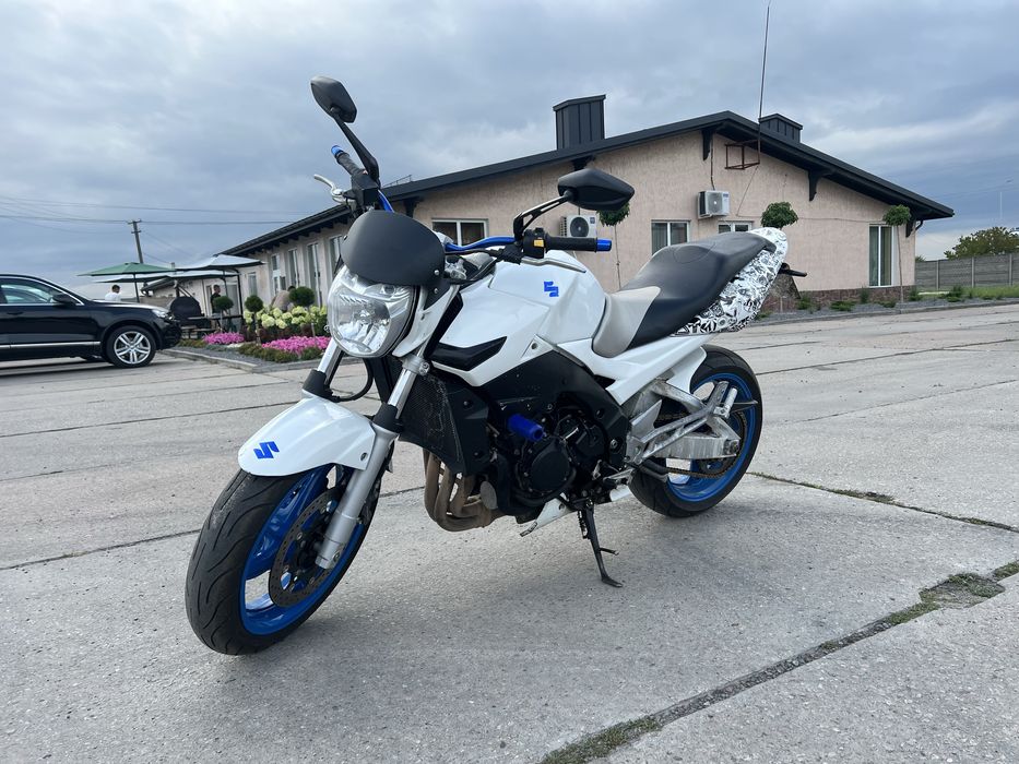 Suzuki GSR 600 2008 рік