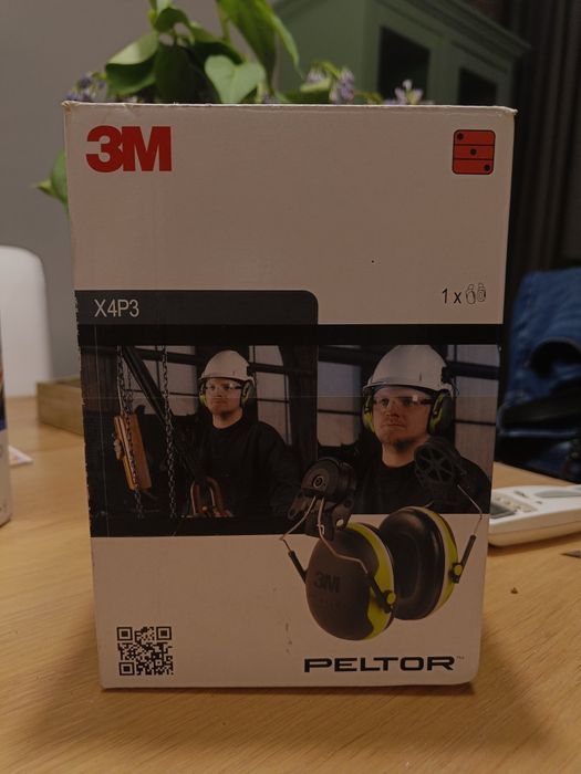 Nauszniki 3M Peltor X4P3 nowe