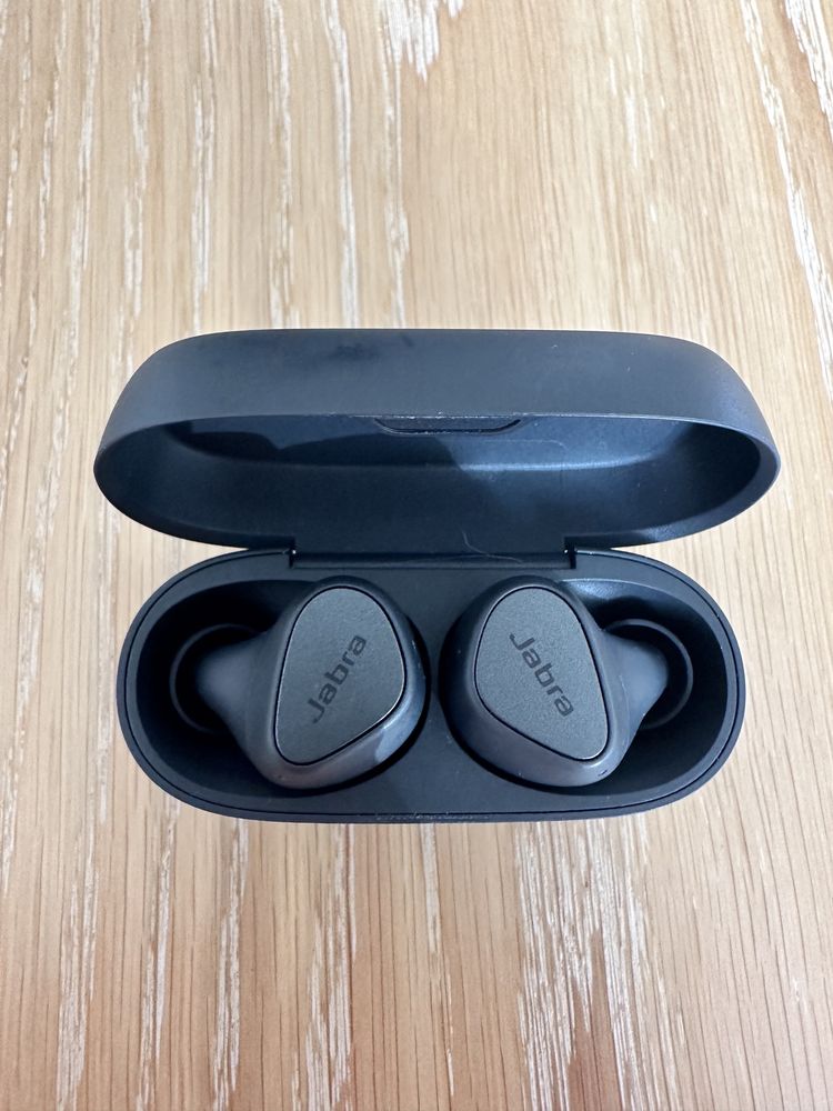 Jabra elite 4 czarne