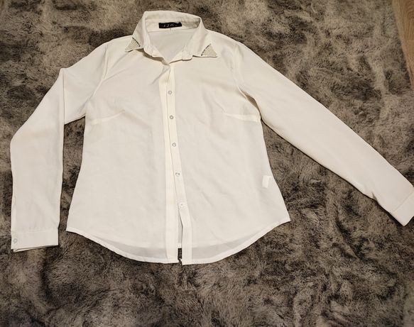 Biała elegancka bluzka