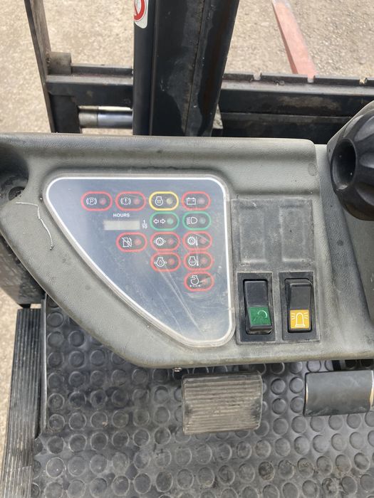 Навантажувач ОМ XD15