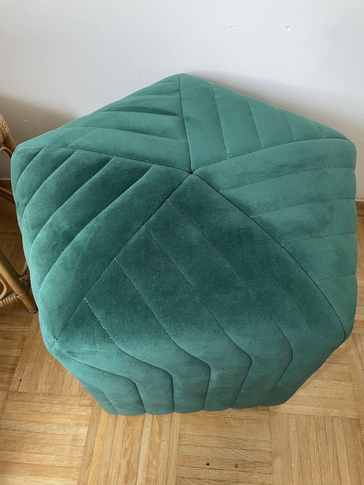 Zielona mala pufa puf welurowa puff loft stołek velvet