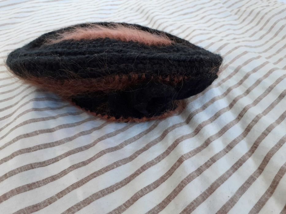 Cudowny wełniany kaszkiet brązowy czarny IDEALNY pomarańczowy