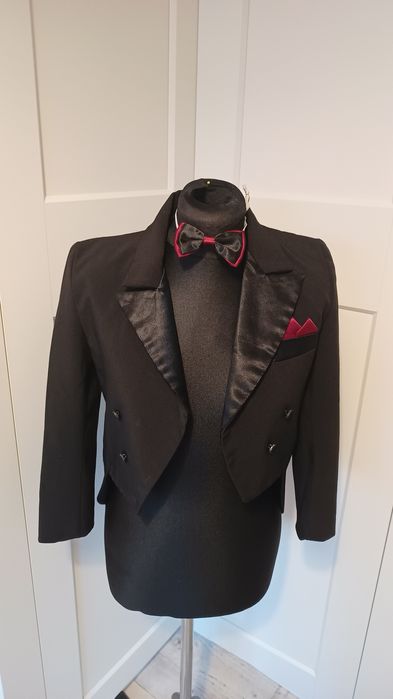 Frak dziecięcy na ok 134-140 cm