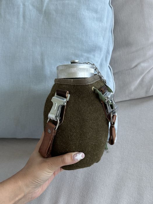 Aluminiowy bidon 99,5% harcerski wojskowy pojemnik na wodę