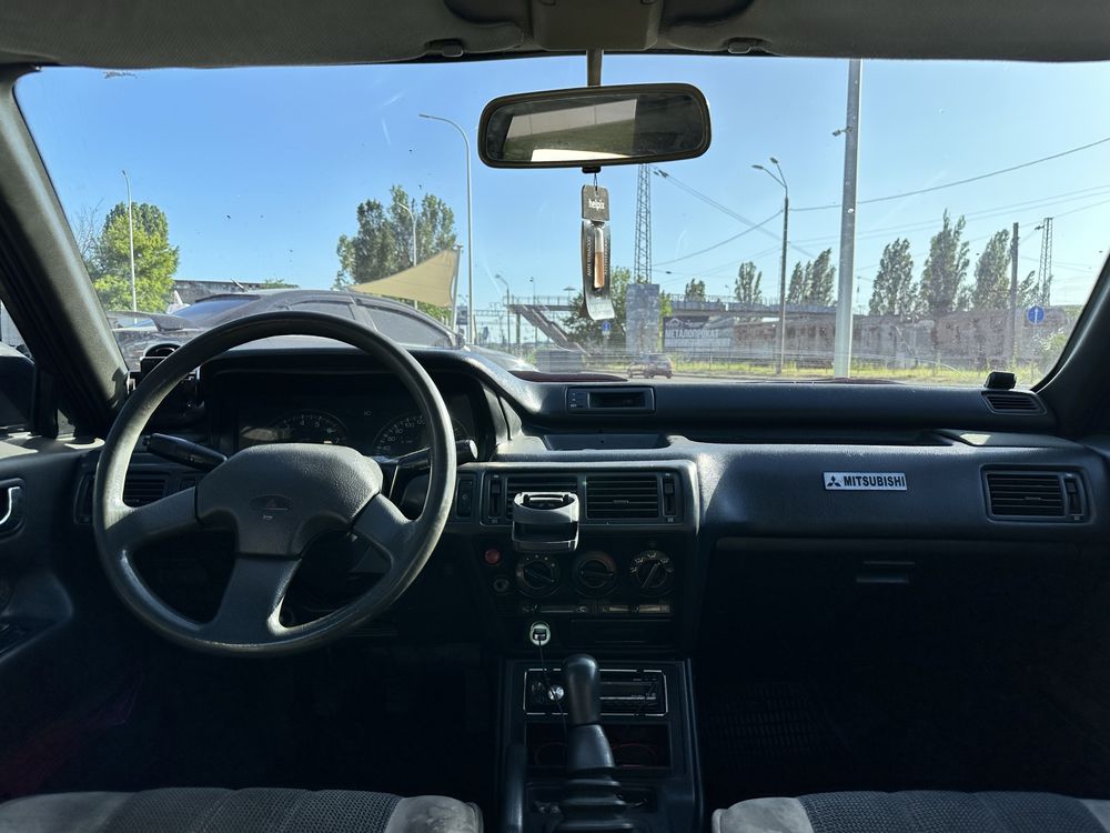 Продам Mitsubishi Galant 2.0